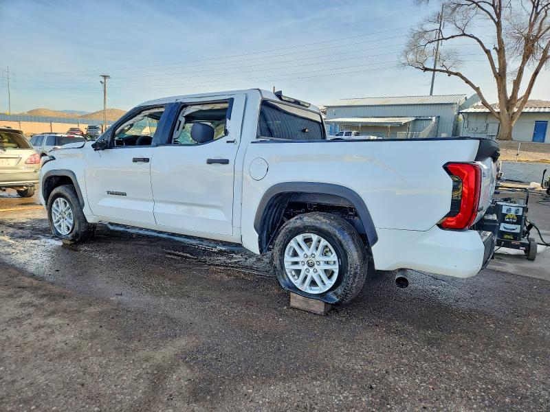 Photo 2 from auction – 2022 TOYOTA TUNDRA CRE with VIN 5TFLA5DB9NX050770