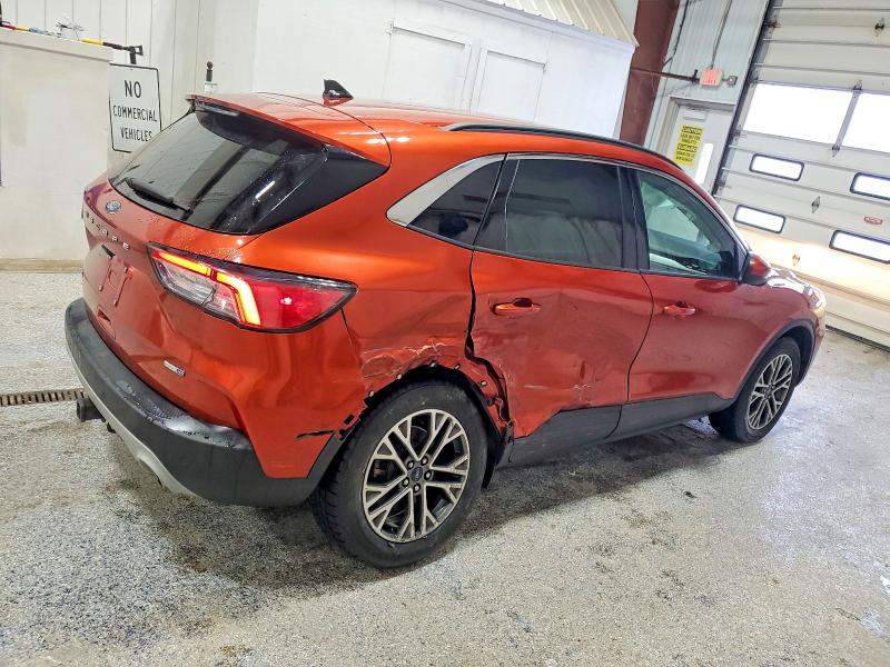 Photo 3 from auction – 2020 FORD ESCAPE SEL with VIN 1FMCU9H98LUA27500