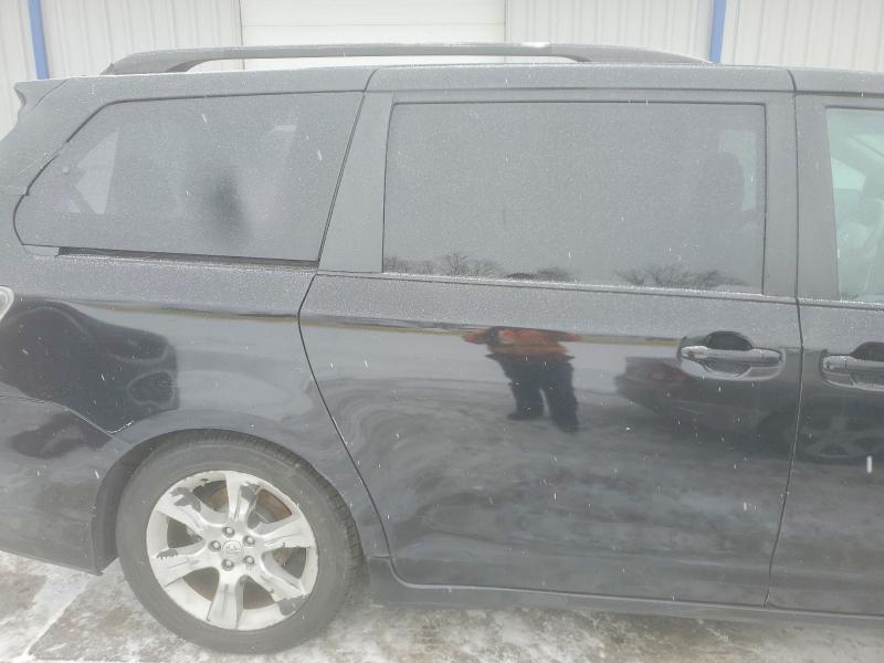 Photo 11 from auction – 2011 TOYOTA SIENNA with VIN 5TDXK3DC8BS078136