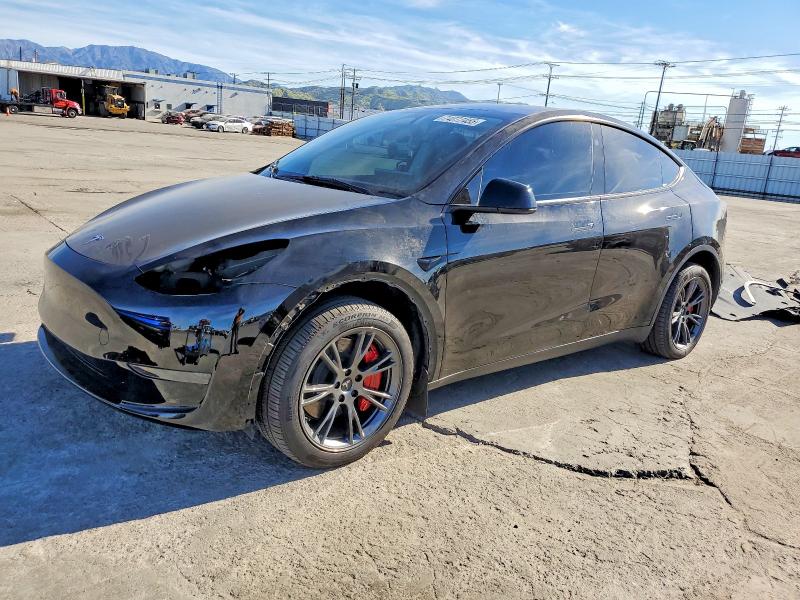 TESLA MODEL Y 2025 with VIN 7SAYGDED7SF226674 - Photo from auction