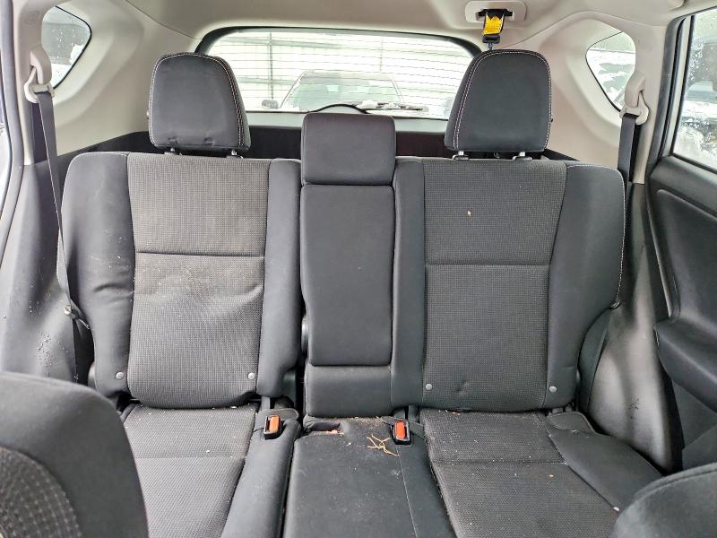 Photo 10 from auction – 2017 TOYOTA RAV4 XLE with VIN 2T3RFREV2HW586285