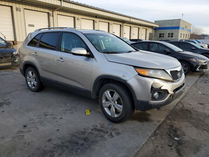 Photo 4 from auction – 2013 KIA SORENTO with VIN 5XYKU3A6XDG340256