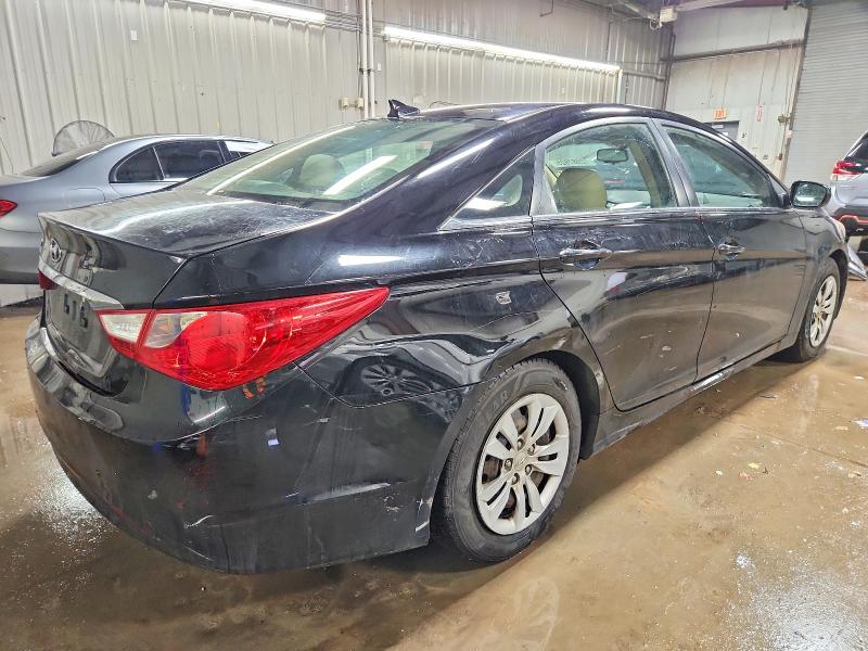 Photo 3 from auction – 2012 HYUNDAI SONATA GLS with VIN 5NPEB4ACXCH339176