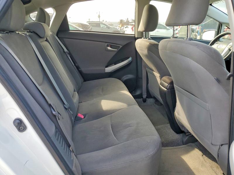 Photo 10 from auction – 2013 TOYOTA PRIUS with VIN JTDKN3DU0D1637236