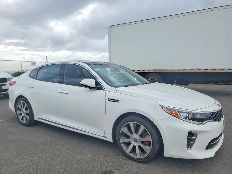 Photo 4 from auction – 2016 KIA OPTIMA with VIN 5XXGV4L20GG043783