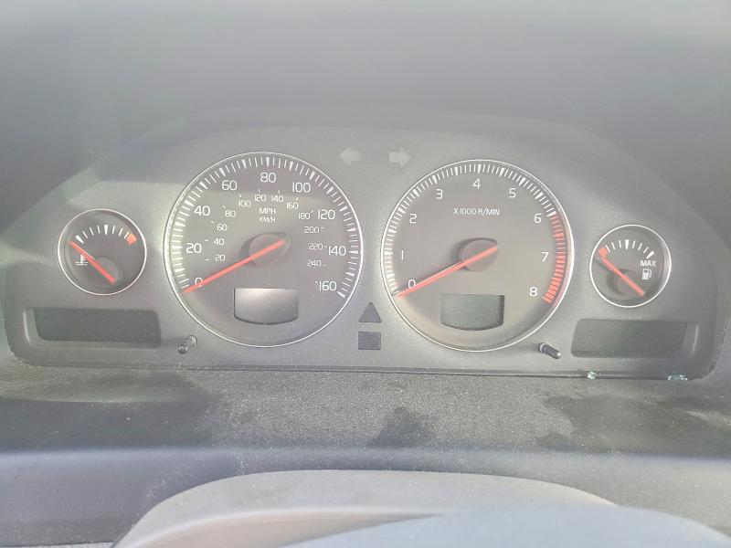 Photo 9 from auction – 2005 VOLVO V70 with VIN YV1SW612X52513093