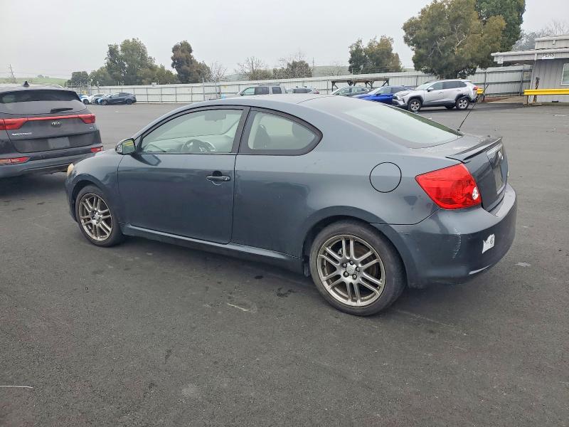 Photo 2 from auction – 2005 TOYOTA SCION TC with VIN JTKDE167350053918