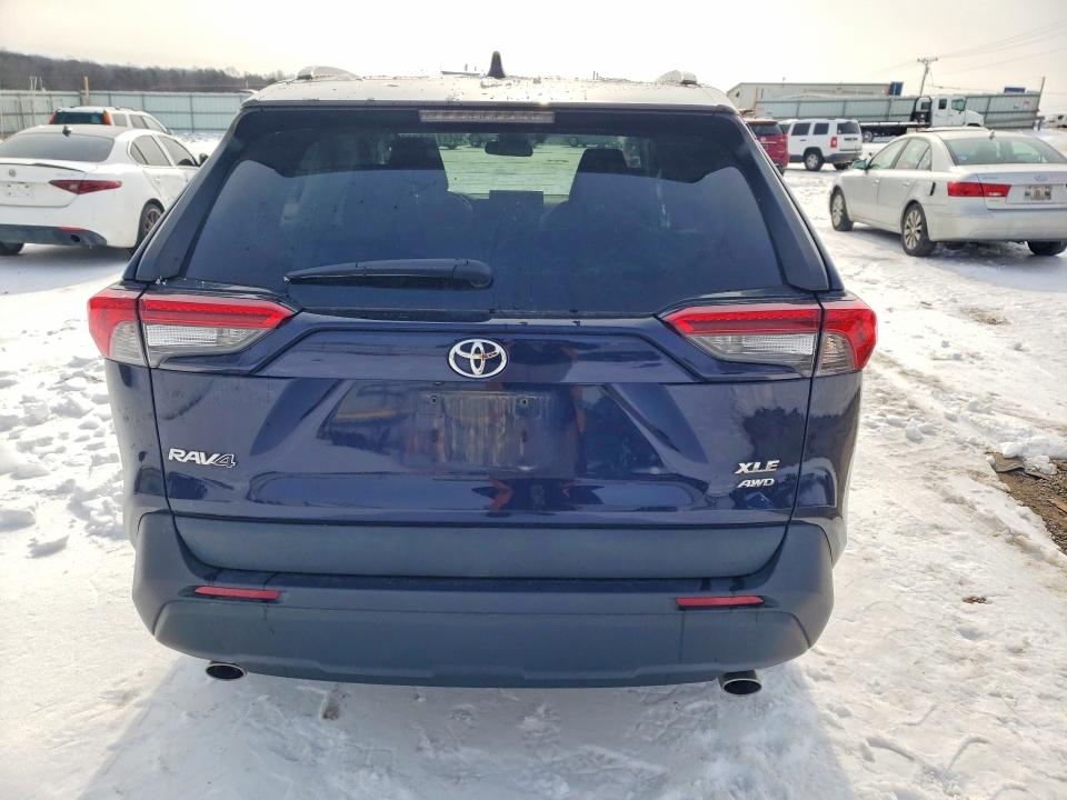 Photo 6 from auction – 2020 TOYOTA RAV4 XLE P with VIN 2T3A1RFVXLC130152