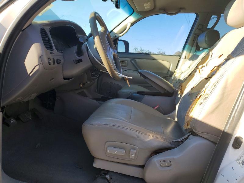 Photo 7 from auction – 2001 TOYOTA SEQUOIA SR with VIN 5TDZT34A11S030304