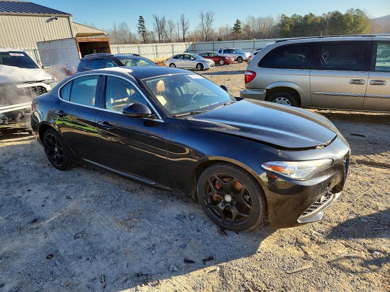 Photo 4 from auction – 2018 ALFA ROMEO GIULIA TI with VIN ZARFAEEN7J7592052