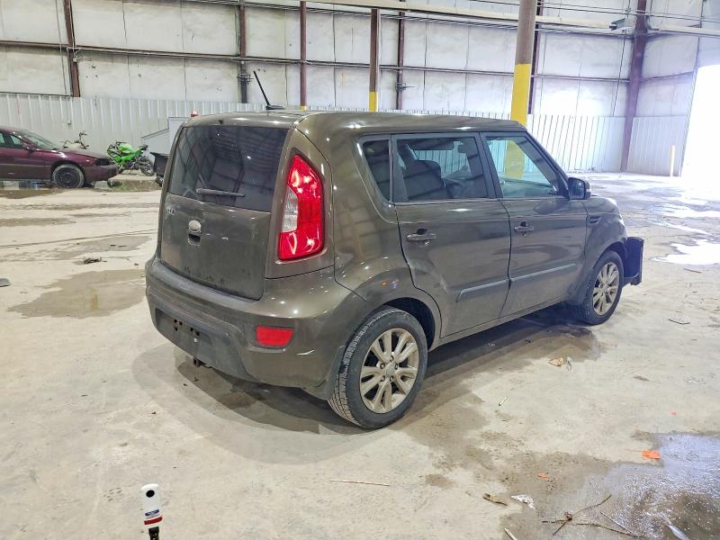 Photo 3 from auction – 2013 KIA SOUL with VIN KNDJT2A65D7489213