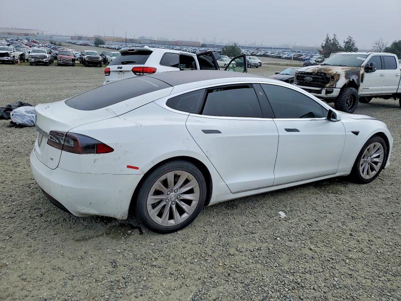 Photo 3 from auction – 2016 TESLA MODEL S with VIN 5YJSA1E19GF174688
