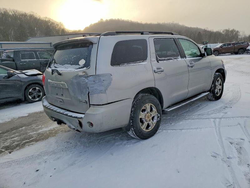 Photo 4 from auction – 2011 TOYOTA SEQUOIA SR with VIN 5TDBY5G13BS052266