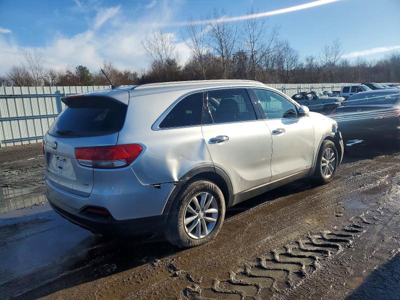 Photo 3 from auction – 2017 KIA SORENTO with VIN 5XYPGDA3XHG333595