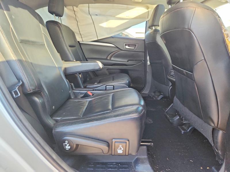Photo 11 from auction – 2014 TOYOTA HIGHLANDER with VIN 5TDKKRFH2ES013549