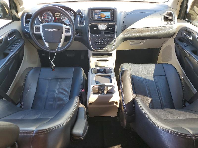 Photo 8 from auction – 2015 CHRYSLER TOWN & COU with VIN 2C4RC1CG6FR656957