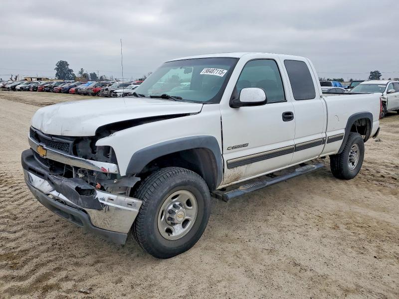 CHEVROLET SILVERADO 2002 with VIN 1GCHC29U42E306331 - Photo from auction