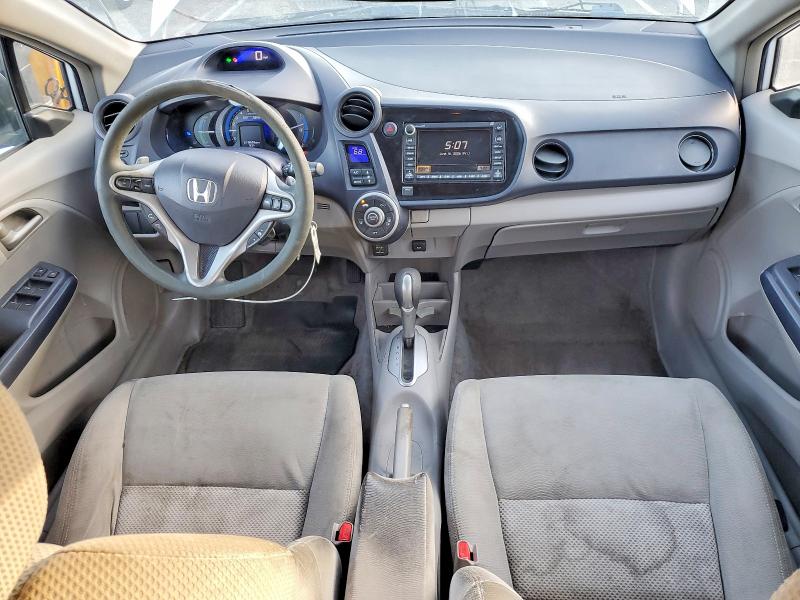Photo 8 from auction – 2010 HONDA INSIGHT with VIN JHMZE2H79AS019852