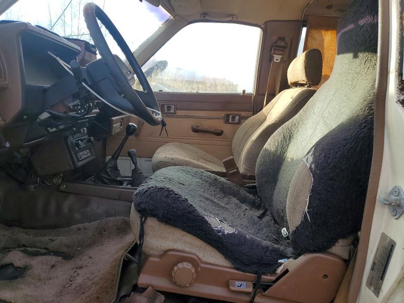 Photo 7 from auction – 1985 TOYOTA 4RUNNER with VIN JT4RN61D2F5067918