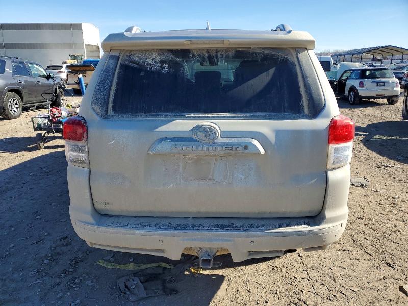Photo 6 from auction – 2010 TOYOTA 4RUNNER SR with VIN JTEBU5JR2A5018135