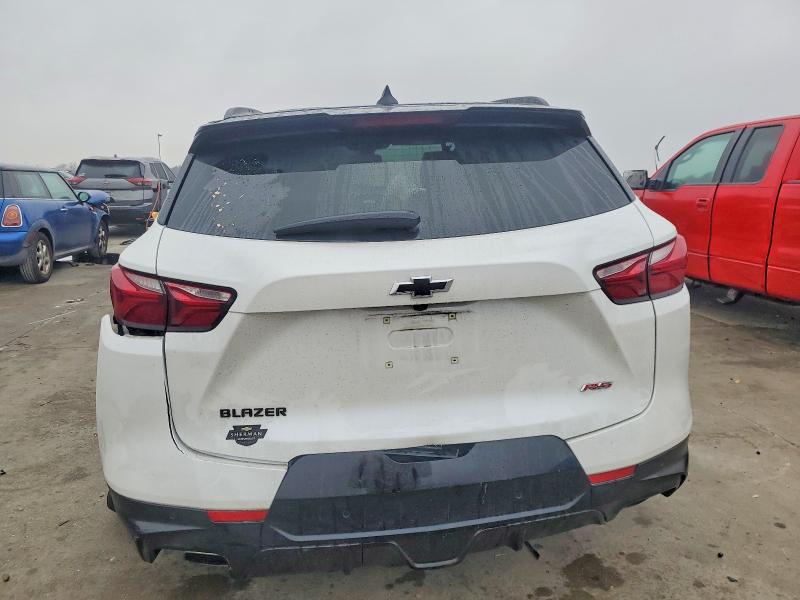 Photo 6 from auction – 2022 CHEVROLET BLAZER RS with VIN 3GNKBERS6NS221081