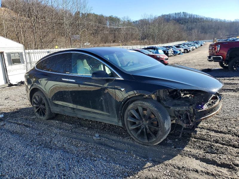 Photo 4 from auction – 2018 TESLA MODEL X with VIN 5YJXCAE28JF106348