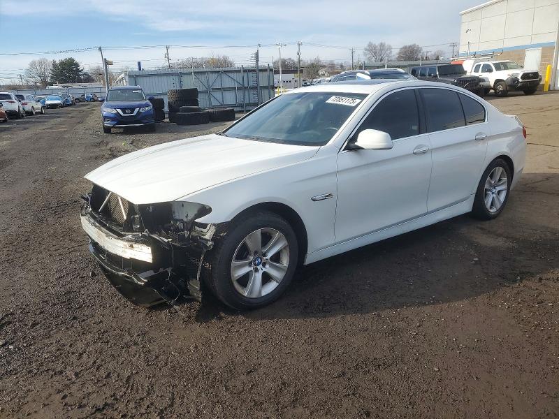 BMW 528 XI 2013 with VIN WBAXH5C50DDW14716 - Photo from auction