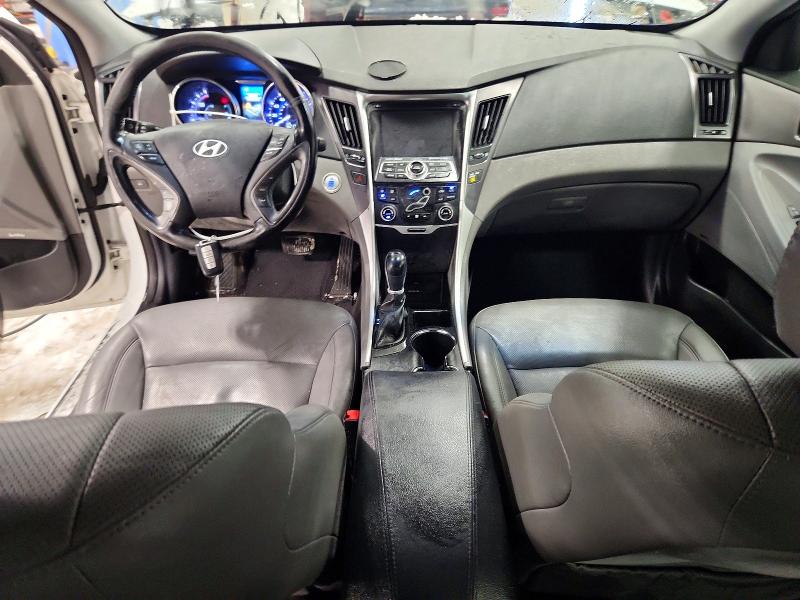 Photo 8 from auction – 2014 HYUNDAI SONATA with VIN KMHEC4A47EA115746