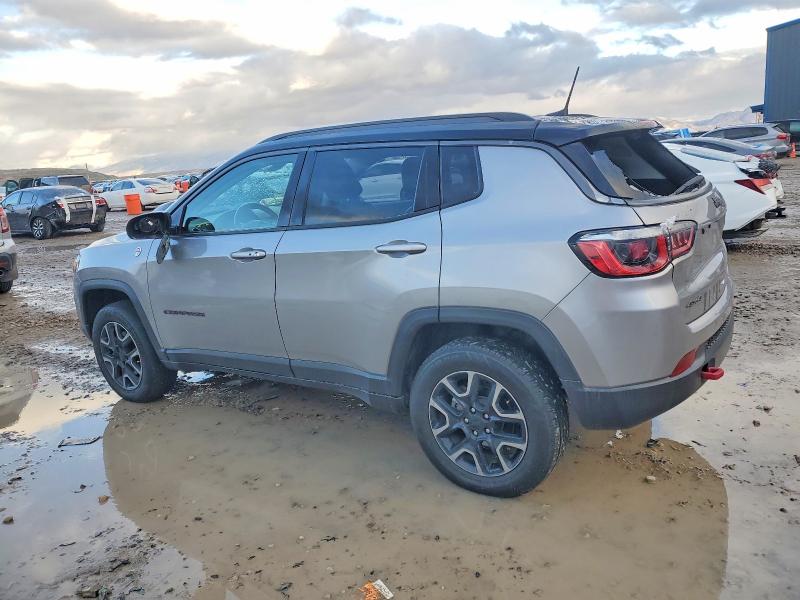 Photo 2 from auction – 2019 JEEP COMPASS with VIN 3C4NJDDB2KT721545