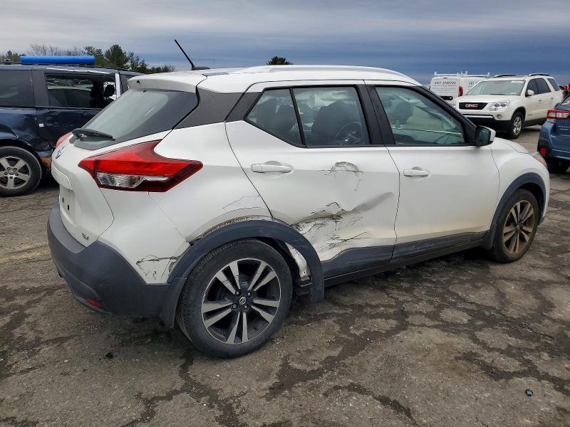 Photo 3 from auction – 2019 NISSAN KICKS S with VIN 3N1CP5CU3KL547485