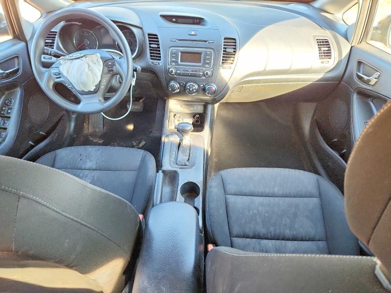 Photo 8 from auction – 2016 KIA FORTE LX with VIN KNAFK4A60G5602857