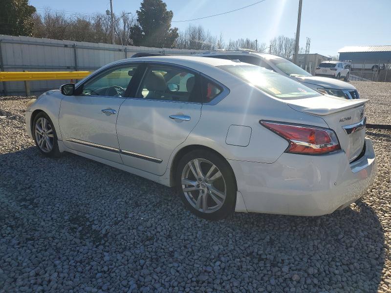 Photo 2 from auction – 2015 NISSAN ALTIMA 3.5 with VIN 1N4BL3AP1FC266427