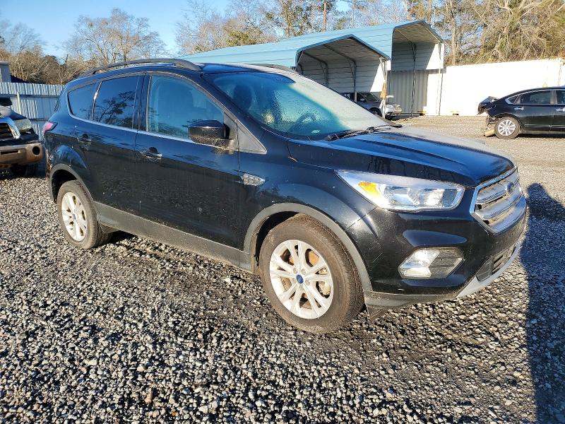 Photo 4 from auction – 2018 FORD ESCAPE with VIN 1FMCU0GD3JUC60912