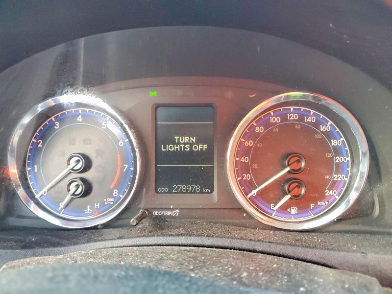 Photo 9 from auction – 2018 TOYOTA COROLLA L with VIN 2T1BURHE9JC973824