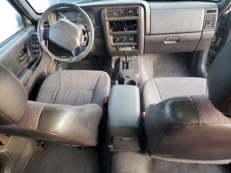 Photo 8 from auction – 2000 JEEP CHEROKEE C with VIN 1J4FF58S9YL273101