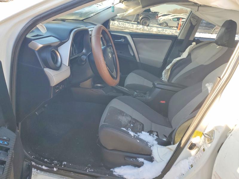 Photo 7 from auction – 2015 TOYOTA RAV4 XLE with VIN 2T3RFREV3FW285151