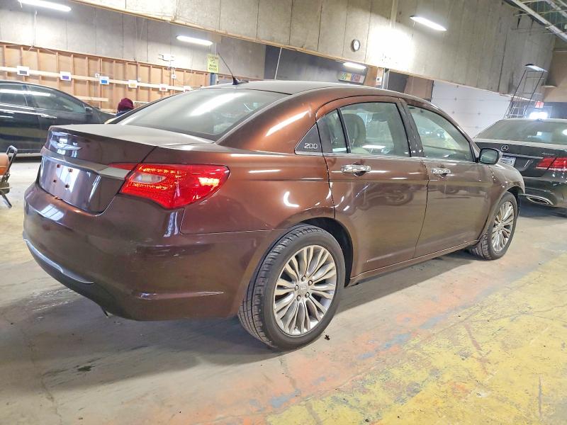 Photo 3 from auction – 2013 CHRYSLER 200 with VIN 1C3CCBCG9DN597994