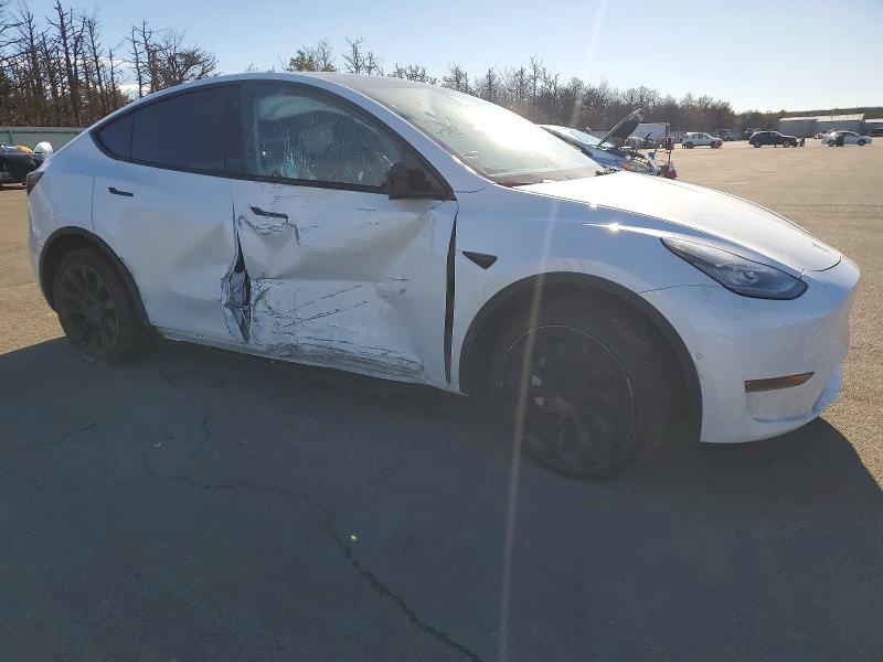 Photo 4 from auction – 2021 TESLA MODEL Y with VIN 5YJYGDEE4MF203460