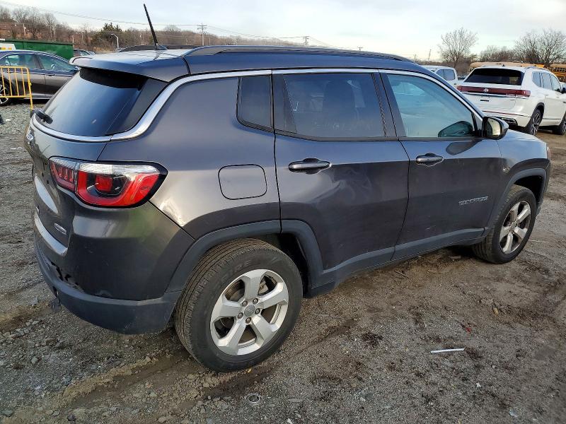 Photo 3 from auction – 2018 JEEP COMPASS with VIN 3C4NJDBB4JT150562