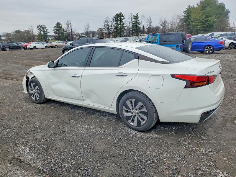 Photo 2 from auction – 2020 NISSAN ALTIMA S with VIN 1N4BL4BV4LC184075