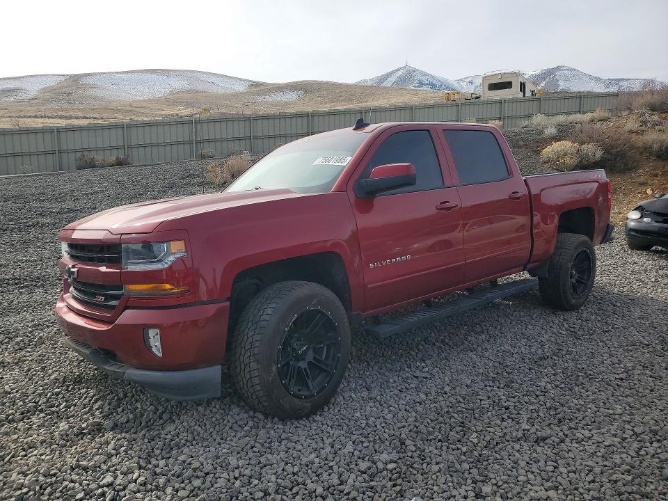 CHEVROLET SILVERADO 2018 with VIN 3GCUKREC2JG233362 - Photo from auction