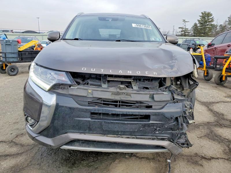 Photo 5 from auction – 2018 MITSUBISHI OUTLANDER with VIN JA4J24A56JZ069895