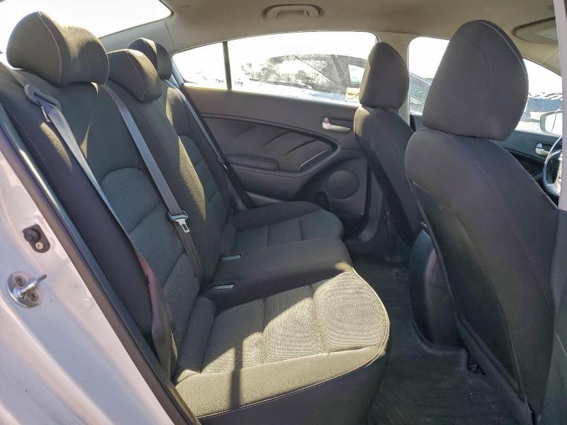 Photo 10 from auction – 2017 KIA FORTE LX with VIN 3KPFK4A75HE065520