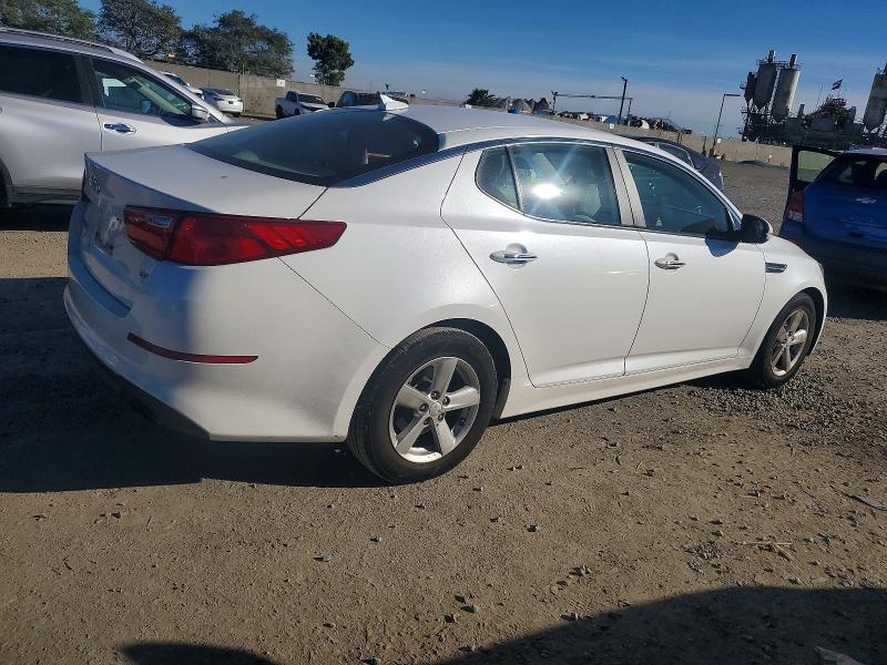 Photo 3 from auction – 2015 KIA OPTIMA with VIN KNAGM4A74F5530826