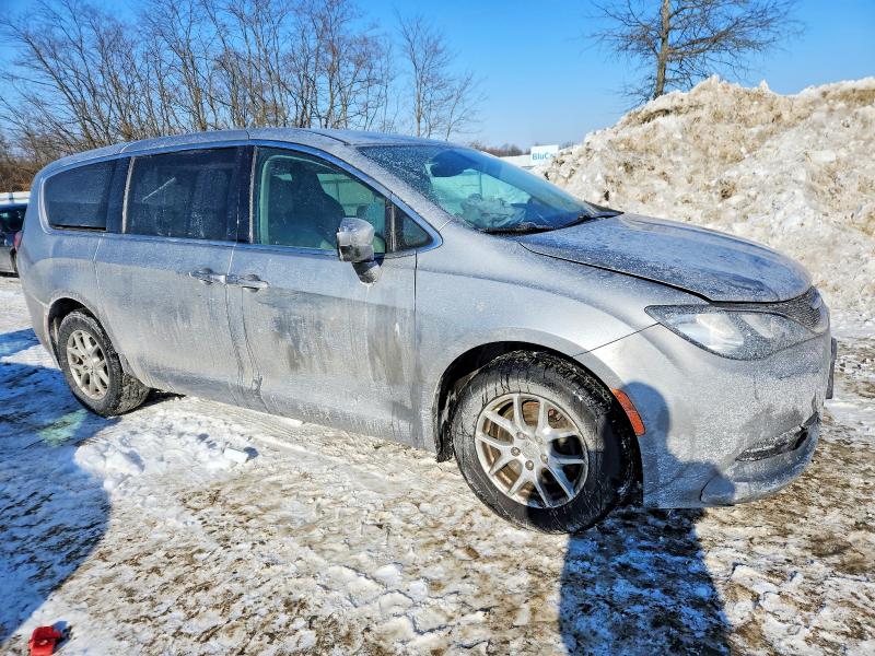 Photo 4 from auction – 2017 CHRYSLER PACIFICA T with VIN 2C4RC1DG2HR522819
