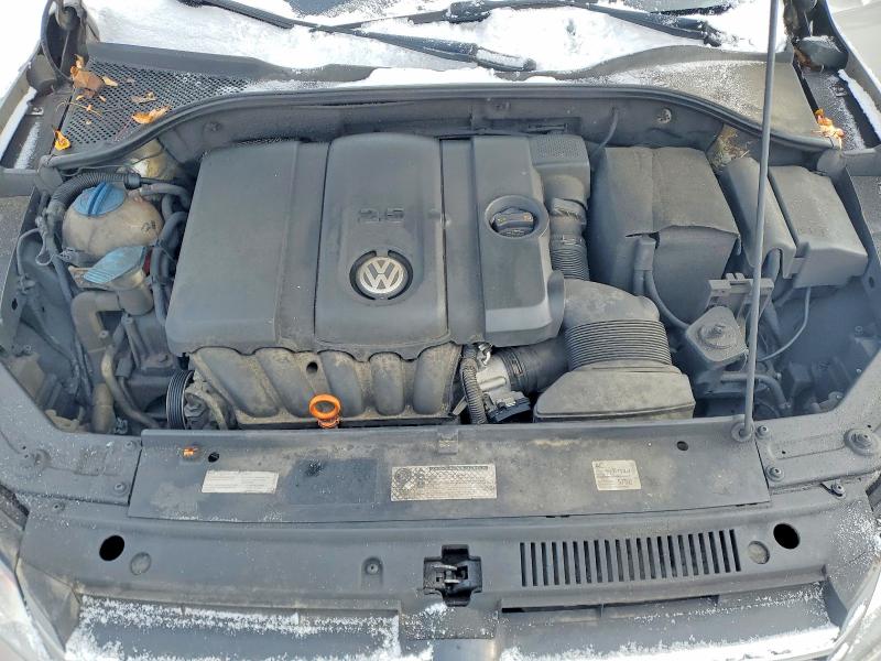 Photo 11 from auction – 2012 VOLKSWAGEN PASSAT S with VIN 1VWAH7A33CC012500