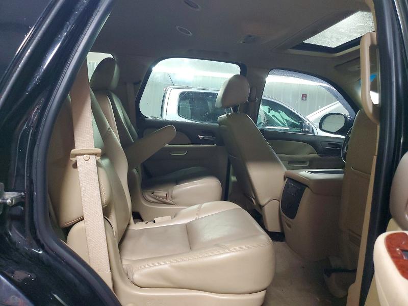 Photo 10 from auction – 2011 CHEVROLET TAHOE with VIN 1GNSKCE01BR131683