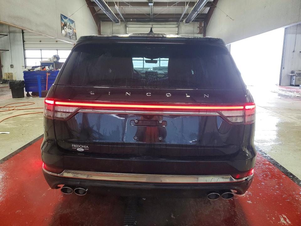 Photo 6 from auction – 2023 LINCOLN AVIATOR with VIN 5LM5J7XC2PGL21723