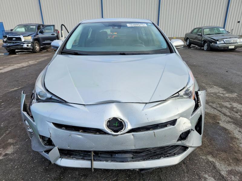 Photo 5 from auction – 2017 TOYOTA PRIUS with VIN JTDKARFU5H3033154