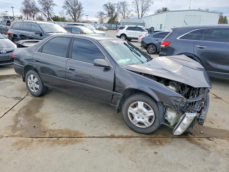 Photo 4 from auction – 2000 TOYOTA CAMRY with VIN JT2BG22K5Y0498022